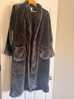 Stars Above from Target Plush Robe in Charcoal Size XS/S